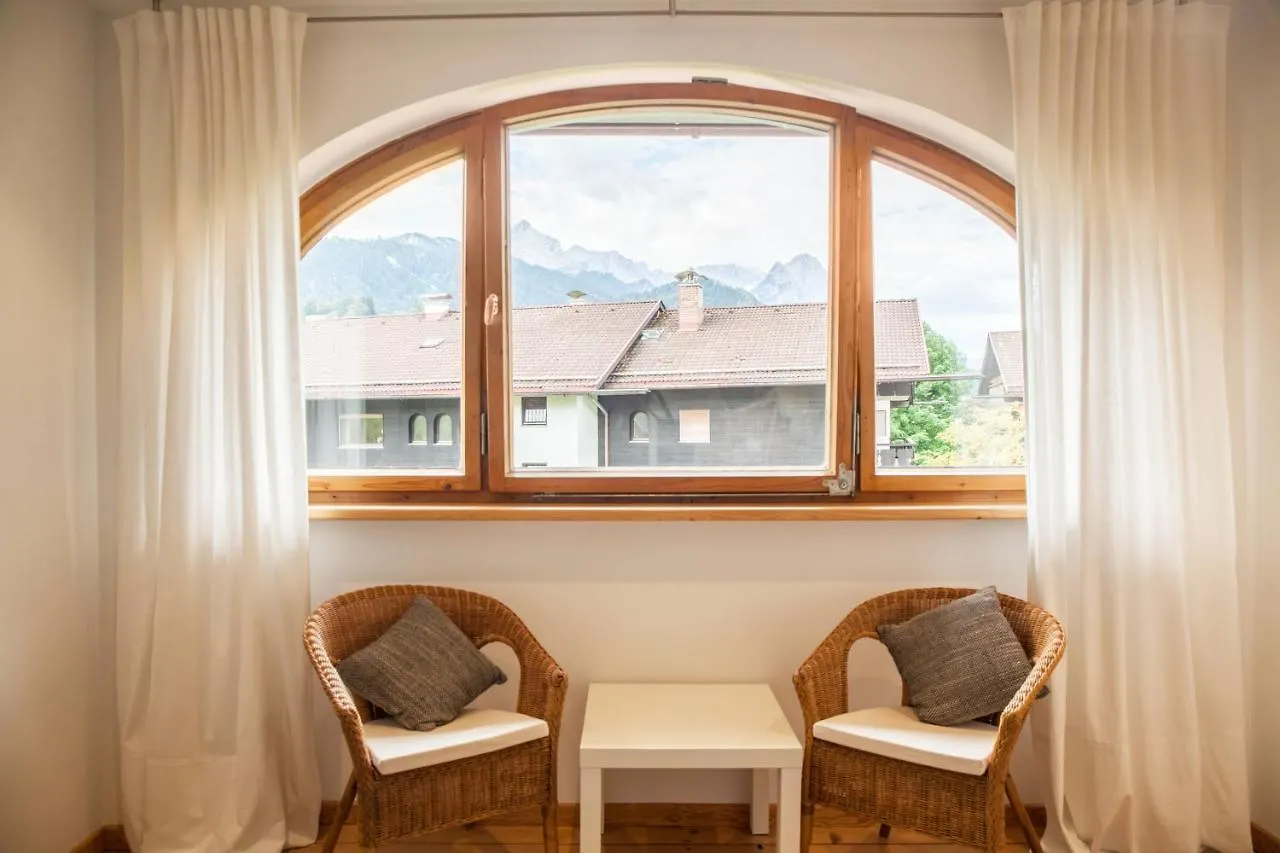 Fewo im Blauen Haus Dg Garmisch-Partenkirchen Deutschland